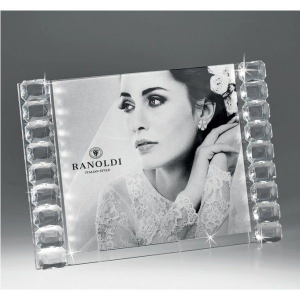 Cornice a giorno Ranoldi CB 202 13x18 orizzontale con cristalli rettangolari ai due lati.