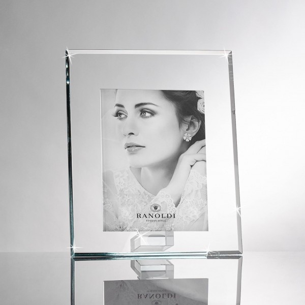 Cornice Ranoldi C6120 in cristallo 20x25 verticale con profilo sottile 6mm.