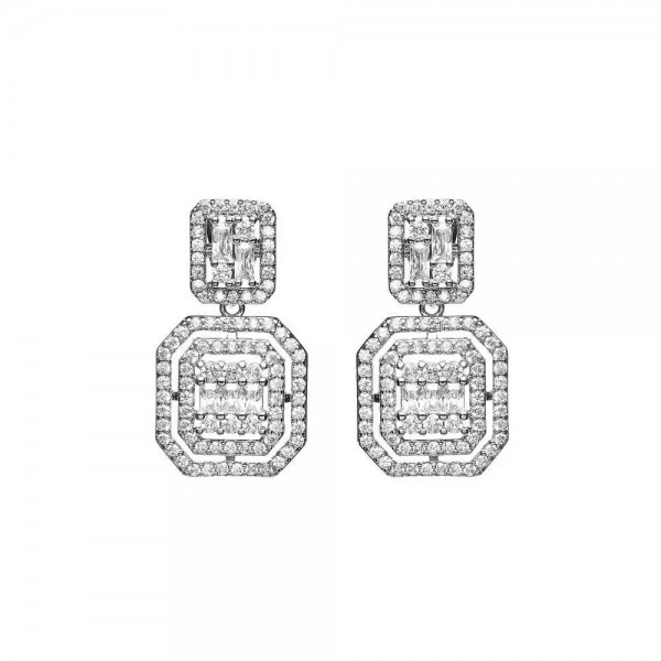 Orecchini pendenti Ottaviani 500690O con zirconcini bianchi incastonati e chiusura a farfallina.